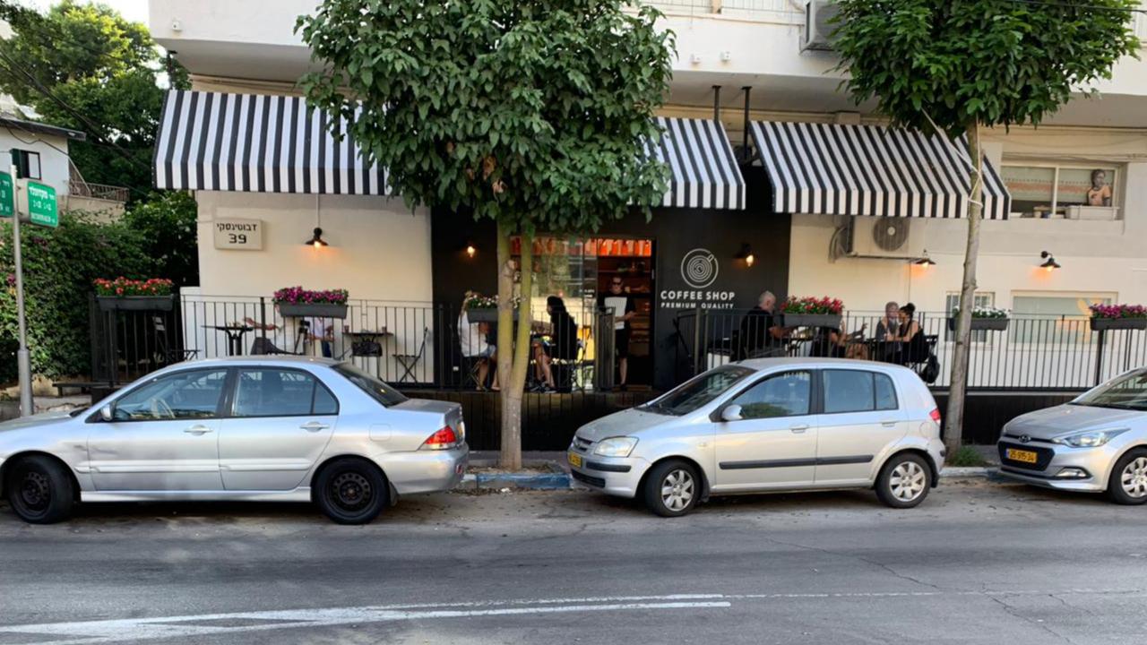 Coffee shop