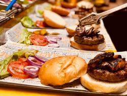 בשרוכלהשארMaceoהנשיא4