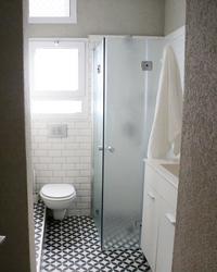 חמישים_צעדים_מהחוף